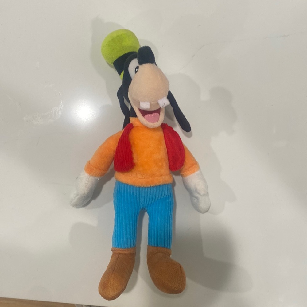 Goofey doll